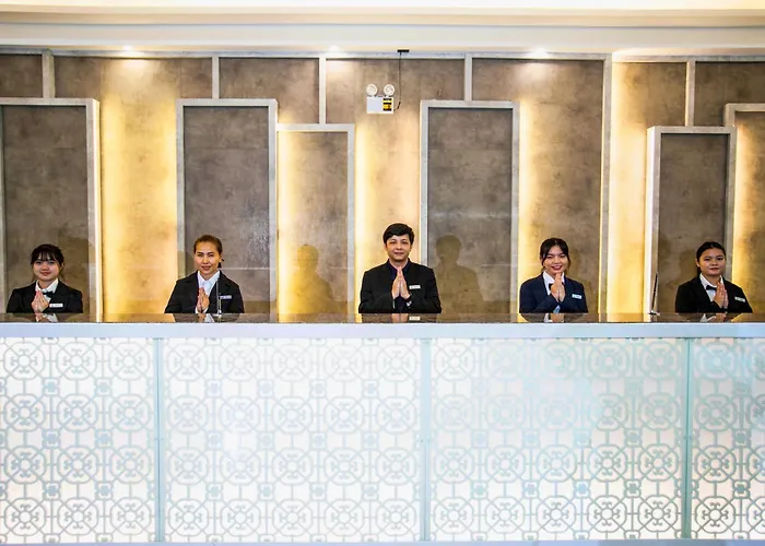 Hotel Enrich Grand *