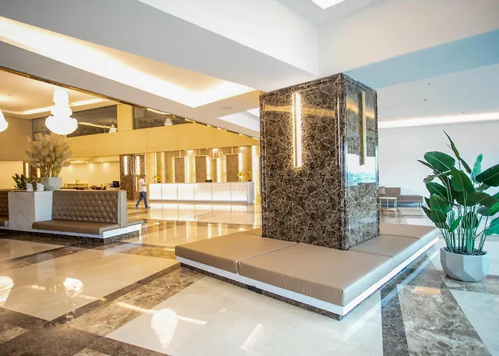 Hotel Enrich Grand